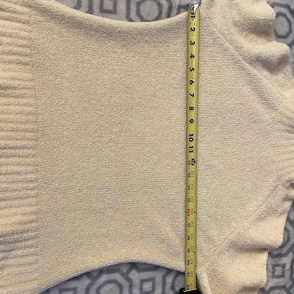 Vintage Carolyn Taylor cream sweater, turtleneck, size XL - Picture 11 of 12